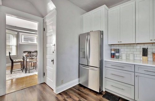 Norwood House | Charming 2-bedroom house with updates in the heart of Oakley/Cincinnati!