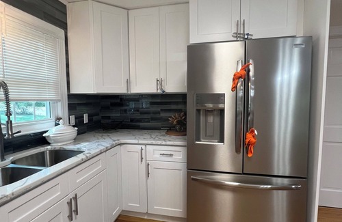 High Point House | Charming 2-bedroom house in superb High Point with AC, WiFi, privet parking,