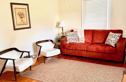 Washington House | Charming 2-bedroom house in enjoyable Washington NC