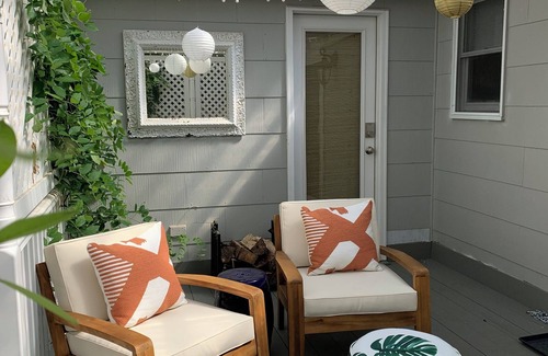 Greenport House | Charming 2-bedroom house in Greenport. Walk to a vineyard and 67 Steps Beach