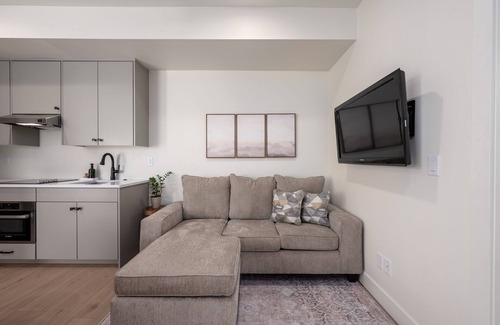 Hurricane House | Charming 2-bedroom house Near Zion & Sand Hollow