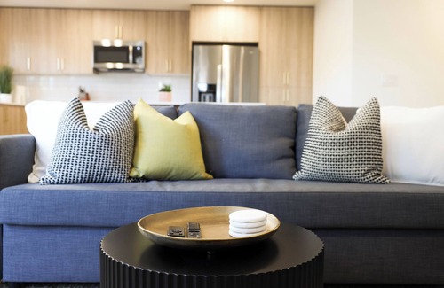 Lincoln House | Charming 2-bedroom home close to Vancouver Downtown