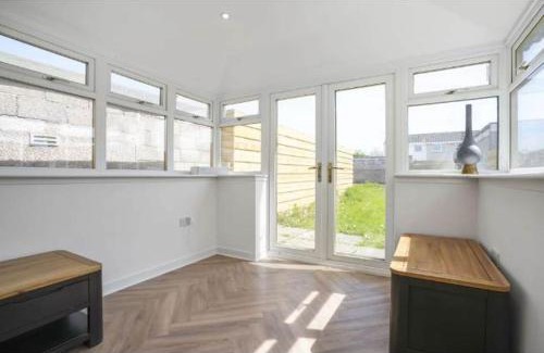 Bingham House | Charming 2 Bedroom Home With Parking and Garden
