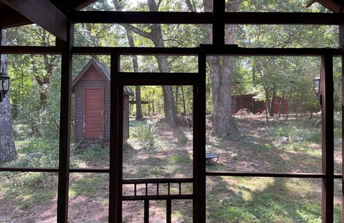 Easley House | Charming 2-bedroom home in tranquil Easley