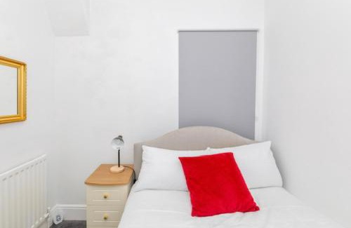 Hartlepool Apartment | Charming 2-bedroom house