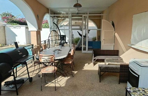 Ngaparou House | Charming 2-bedroom house with fitness room, WiFi in Ngaparou. Airport pick up.