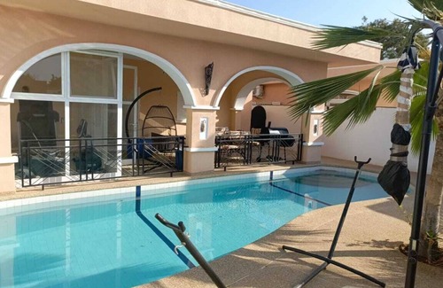 Ngaparou House | Charming 2-bedroom house with fitness room, WiFi in Ngaparou. Airport pick up.