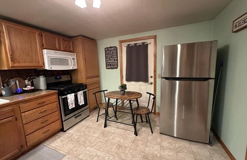 Harrison House | Charming 2-bedroom house with full amenities