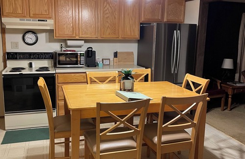 Townsend House | Charming 2-bedroom house with WiFi, AC in wonderful Townsend