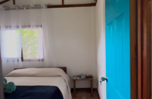Limon House | Charming 2-bedroom house with WiFi, AC in beautiful Cahuita