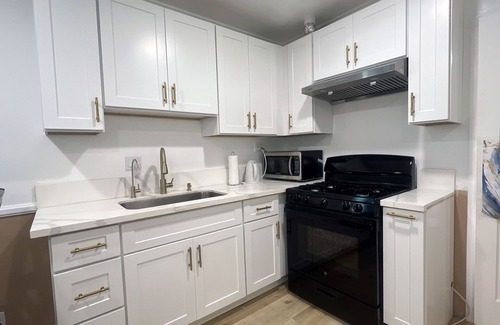Arcadia House | Charming 2-bedroom house in delightful Arcadia with AC, WiFi