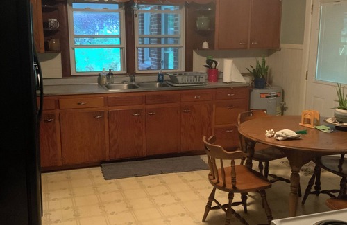 Boone House | Charming 2-bedroom house 9 miles to Boone near Elk Knob State Park with WiFi.