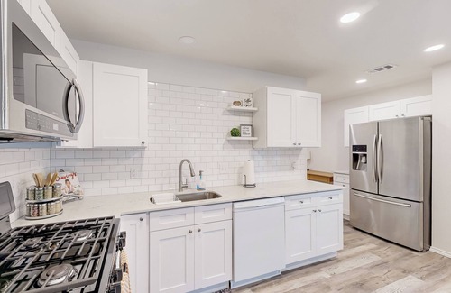 Oak Cliff House | Charming 2-bedroom house near Bishop Arts