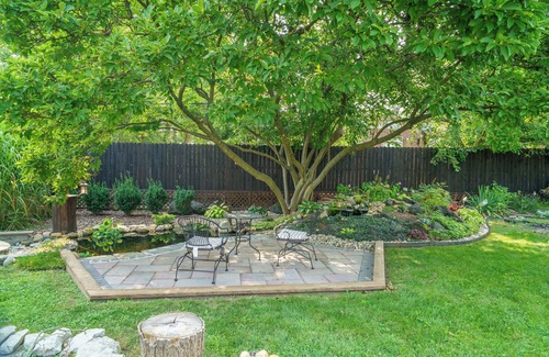 Urbana House | Charming 2-bedroom house with WiFi, AC in lovely Urbana