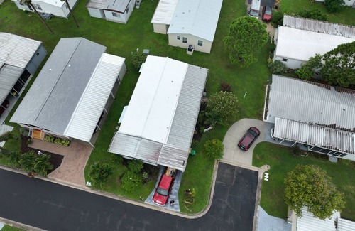 Melbourne House | Charming 2-bedroom mobile home with WiFi, AC in peaceful Melbourne