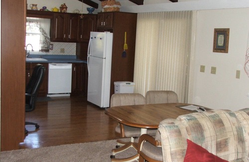 Newland Ski Chalet | Charming 2-bedroom mountain chalet in fabulous Blue Ridge Mountains