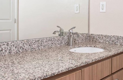 Mission Valley Resort | Charming 2-bedroom resort with AC, WiFi in fabulous San Diego