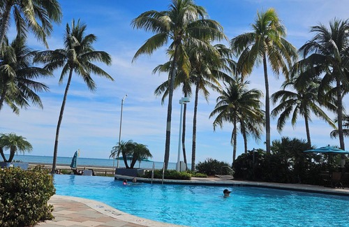 Key West Resort | Charming 2-bedroom resort with WiFi, fitness room in phenomenal Key West.