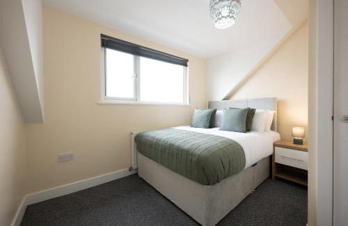 Wallasey House | Charming 2-Bedroom Townhouse in Wallasey