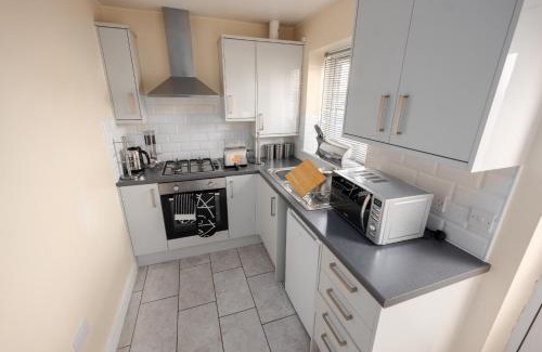 Wallasey House | Charming 2-Bedroom Townhouse in Wallasey