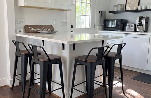 Charlestown Cottage | Charming 2-bedroom cottage at Murphy's Beach in lovely Charlestown Maryland