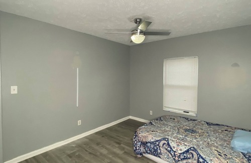 Near Northside House | Charming 2-bedroom house with WiFi in fabulous Indianapolis