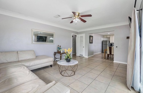 Bayou Shores House | Charming 2-bedroom townhome in St. Petersburg w/Dock and Free Kayaks