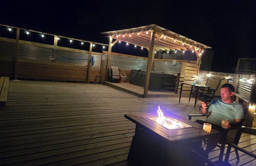 Williamsburg House | Charming 2-bedroom 1,200 sqft Countryside Suite, sleeps 9.