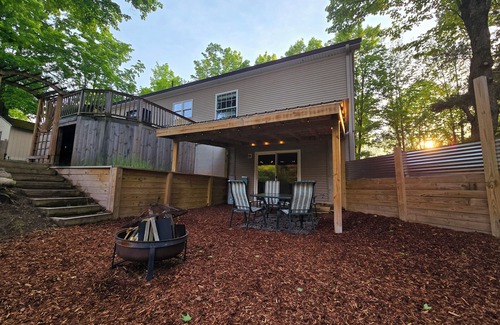 Williamsburg House | Charming 2-bedroom 1,200 sqft Countryside Suite, sleeps 9.