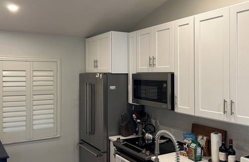 Iona Villa | Charming 2-bedroom villa in Fort Myers with AC, WiFi, fitness room, Pools