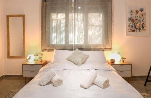 Haifa Apartment | Charming 2 BR in the Heart of Haifa by Sea N Rent