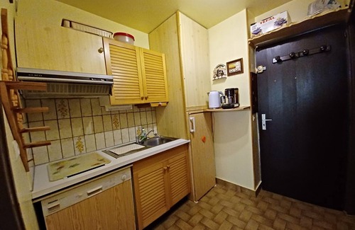 Station de Drouzin le Mont Apartment | Charming 2-room apartment with balcony and parking in Col du Corbier