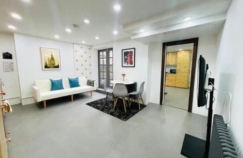 Harrow Road Apartment | Charming 2Bd Modern Flat with Garden In Little Venice