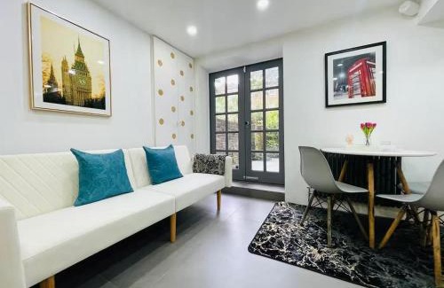 Harrow Road Apartment | Charming 2Bd Modern Flat with Garden In Little Venice