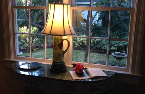 Summerville Historic District House | Charming 2BR/2BA Guest House on Historic 2 acres in downtown Summerville!