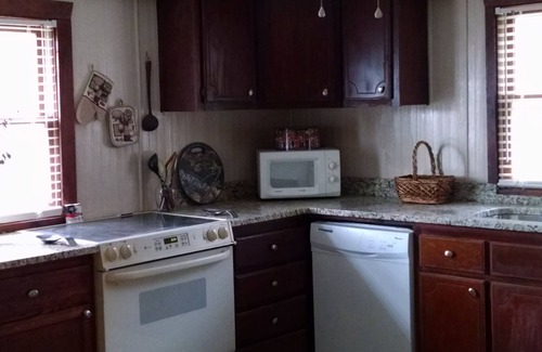 Sylva Cottage | Charming 2Br Cottage In The Smoky Mountains Of NC