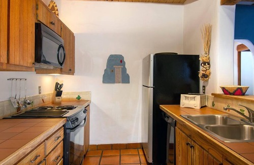 Santa Fe Apartment | Charming 2BR Near Santa Fe Plaza