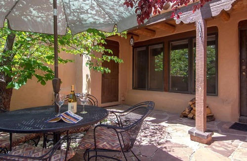 Santa Fe Apartment | Charming 2BR Near Santa Fe Plaza