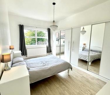 Bexhill-on-Sea Apartment | Charming 2BR Victorian Flat in Bexhill-on-Sea