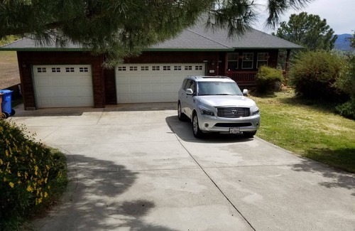Hidden Valley Lake House | Charming 3-bedroom house with WiFi and AC in Hidden Valley Lake