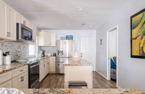 Wright House | Charming 3-bedroom house with WiFi and AC in fabulous Fort Walton Beach