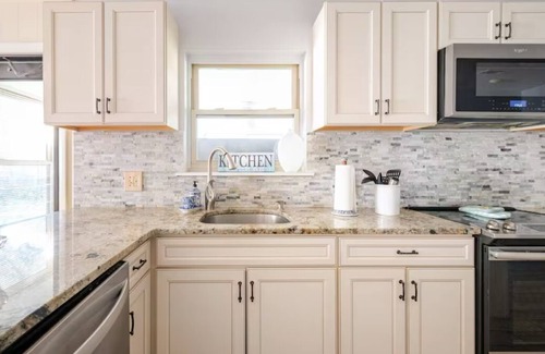 Wright House | Charming 3-bedroom house with WiFi and AC in fabulous Fort Walton Beach
