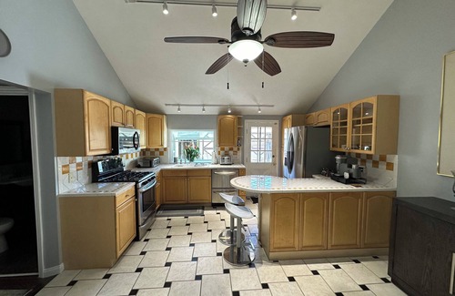 North Hollywood House | Charming 3-Bed, 2-Bath House in North Hollywood