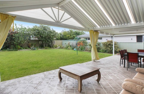Shoalhaven Heads House | Charming 3 bedroom Family & Pet Friendly Home in Shoalhaven Heads
