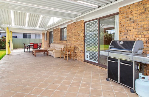Shoalhaven Heads House | Charming 3 bedroom Family & Pet Friendly Home in Shoalhaven Heads
