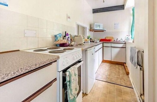 Pencader Cottage | Charming 3-Bed Cottage in Llandysul