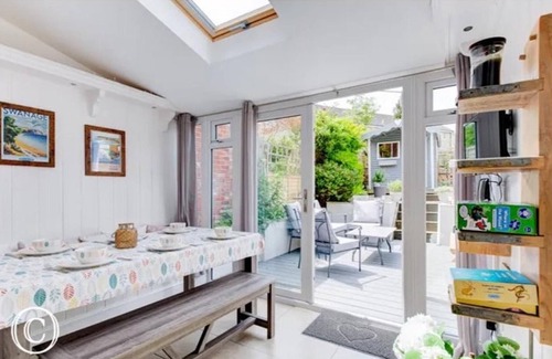 Swanage House | Charming 3-bed Cottage in Swanage