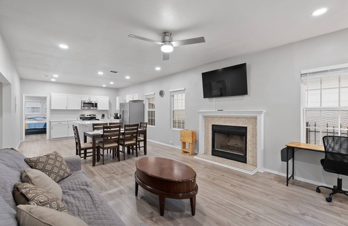 Highland Park House | Charming 3 Bed Home in the Heart of San Antonio