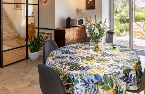 Kervignac House | Charming 3-Bed Stone Cottage with Pool & Garden near Beaches