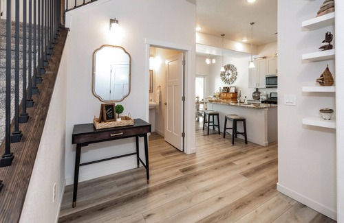 Mountain Shadows House | Charming 3-bedroom townhome with AC and WiFi in peaceful Colorado Springs